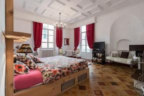 Отель L'oustaria 3 bedrooms Apartment, Old Town  Ницца